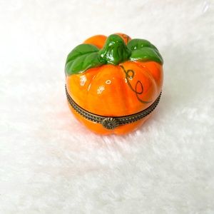 Magnifique Peirt Main Pumpkin Jewelry Trinket Pill Box Halloween Thanksgiving